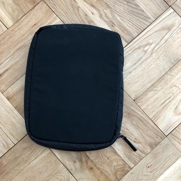 Paul Smith iPad Case - Picture 2 of 6